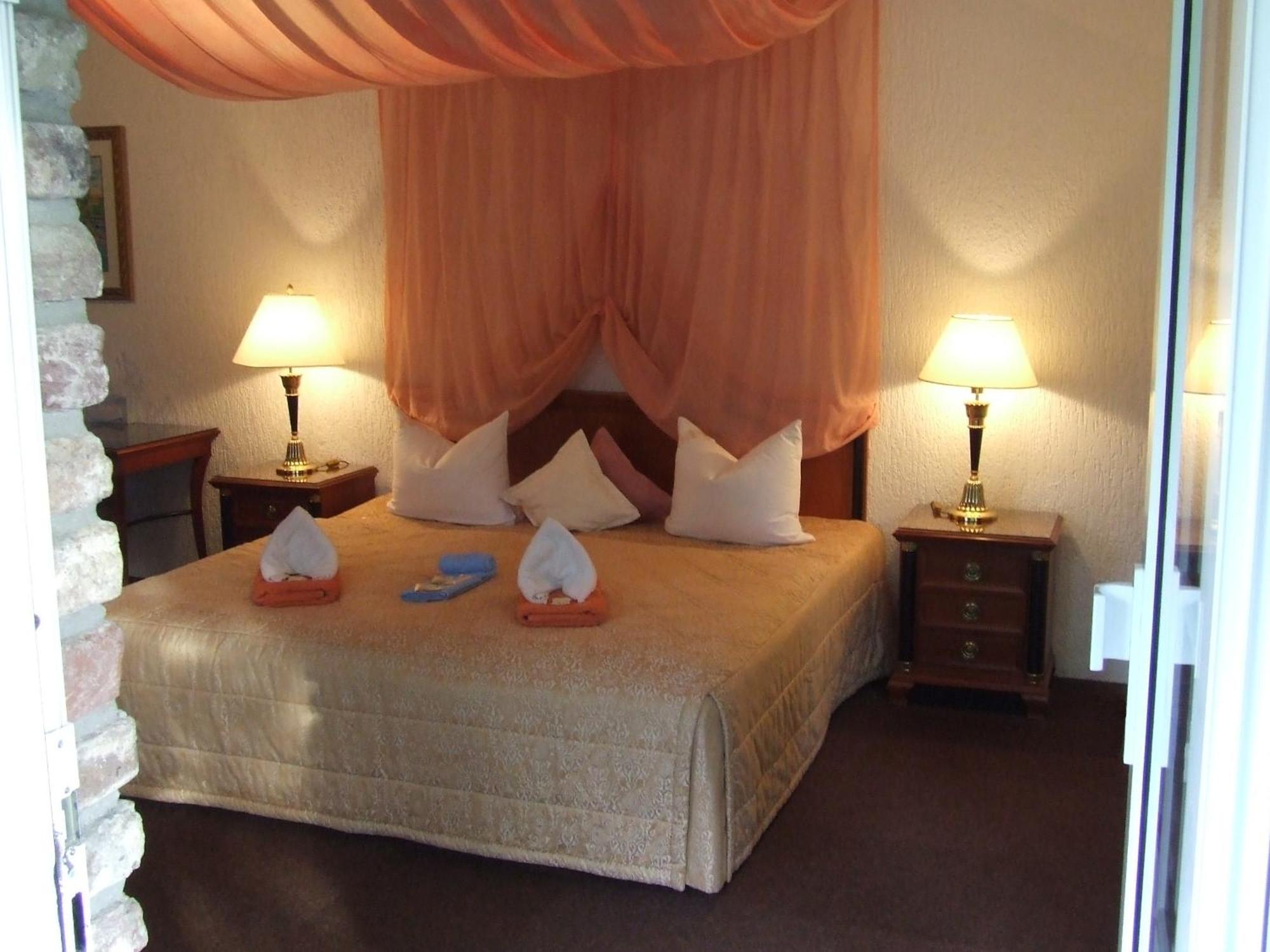 Hotel-Restaurant Orsoyer Hof Rheinberg Eksteriør bilde
